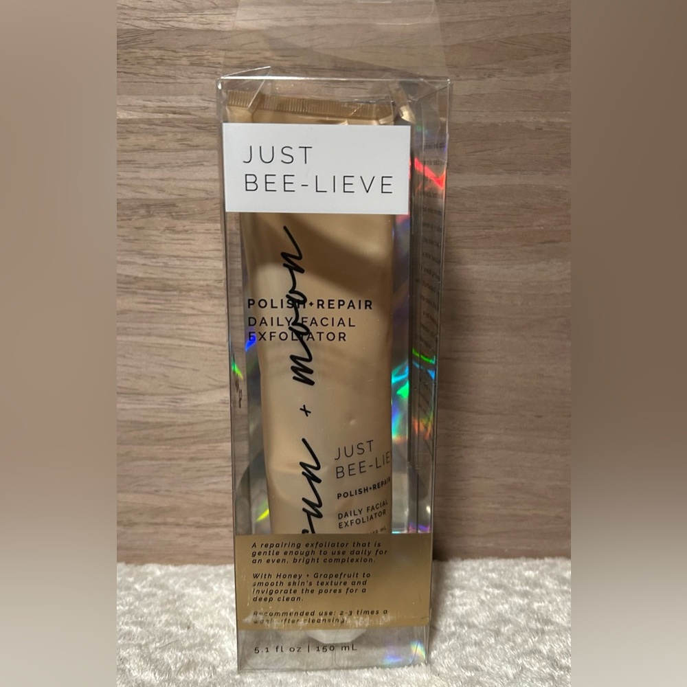 Sun + Moon Pish Repair Daily Facial Exfoliator